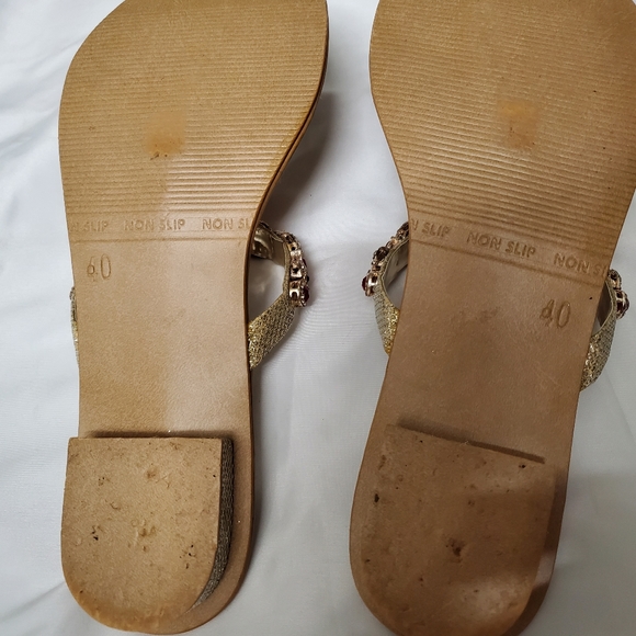 Sandals - Picture 6 of 8